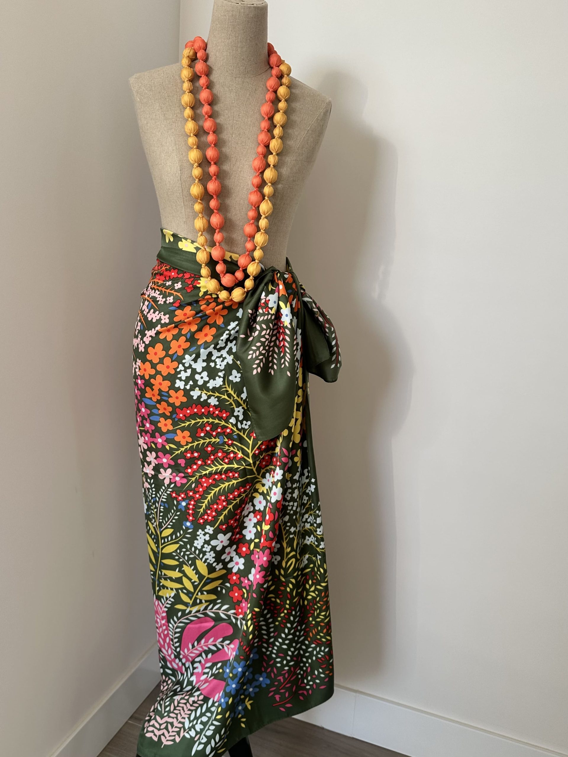 Carrè Flores Multicolor fondo Kaki