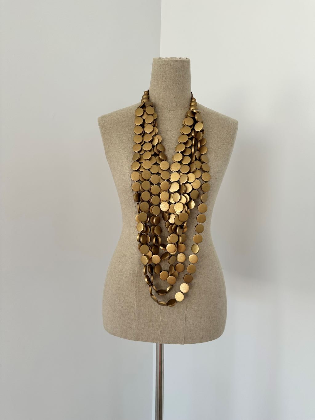 Collar Círculos Dorados