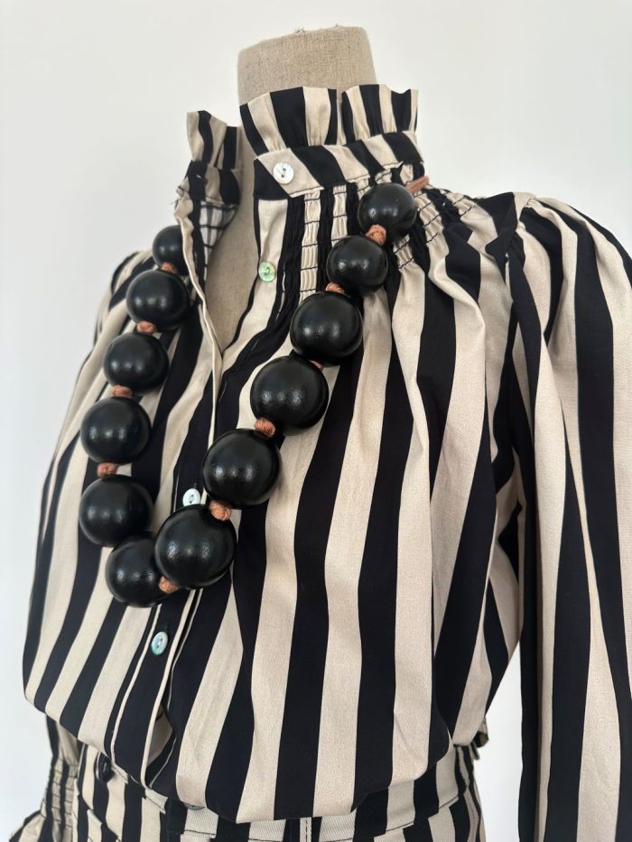 Collar Bolas XL Negro